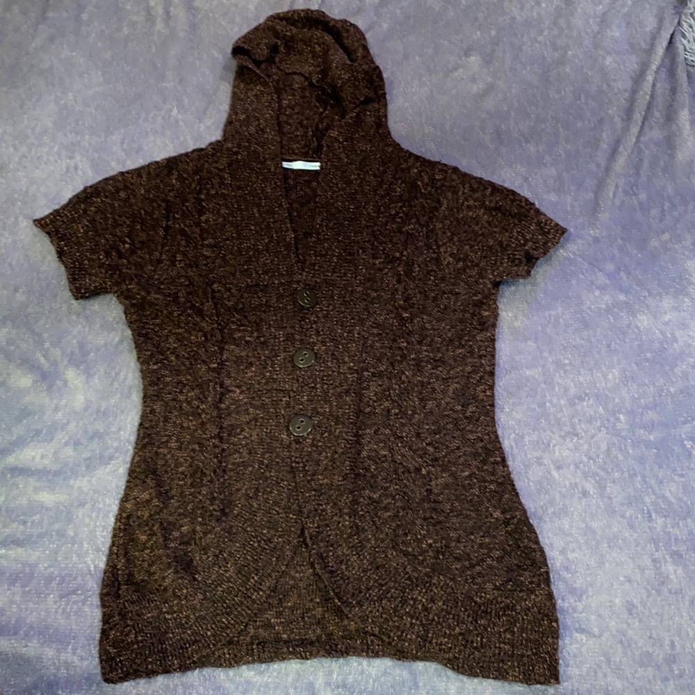 🍁Maurices brown button up hooded short sleeve cardigan size L.